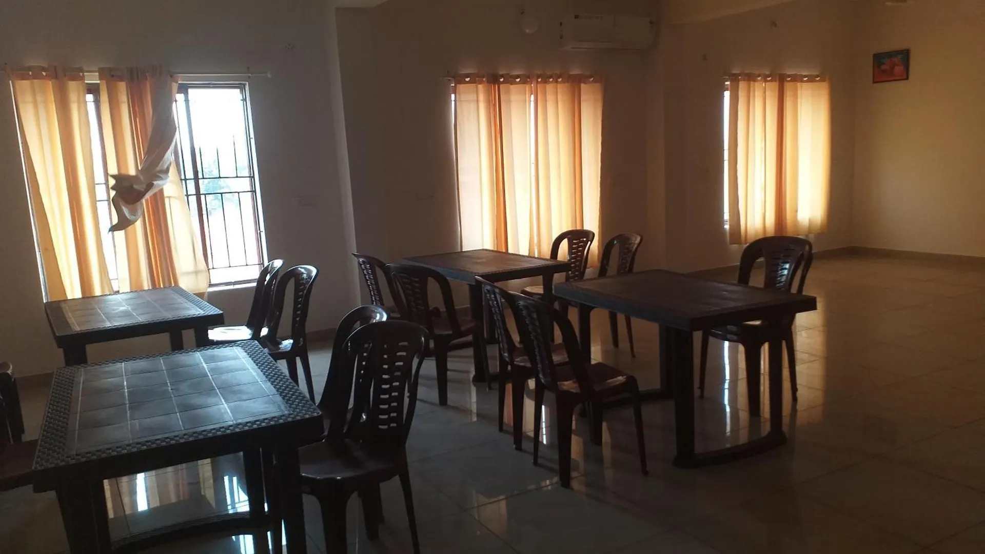 Hotel Cmax Horizon ,Lodge, Conference Hall, Dormitory Hall Nileshwar